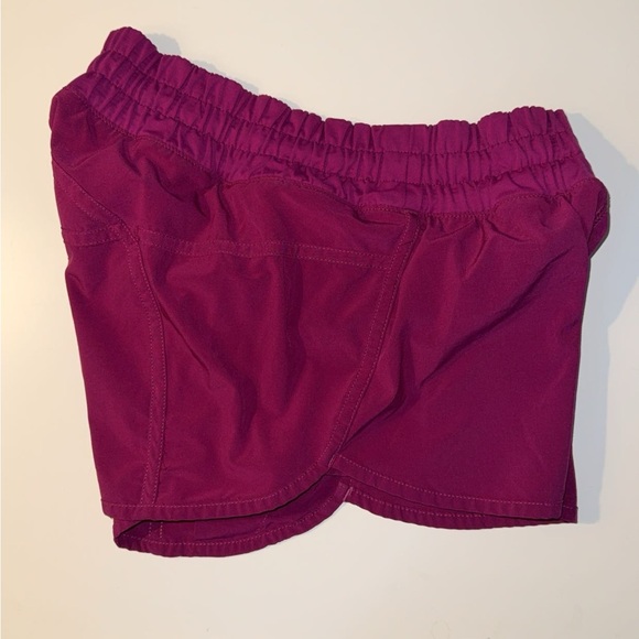 Lululemon Tracker Short IV 4-way Stretch Size 4 with a 4” inseam Marvel - Picture 4 of 14